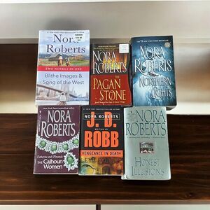 Lot 6 Nora Roberts Books Novels Romance Suspense Summer Reading Book Club